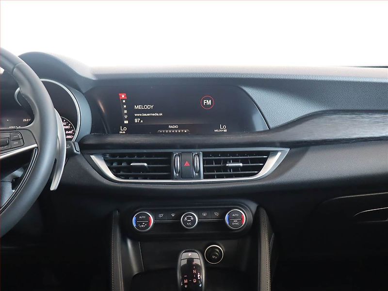 Alfa Romeo Stelvio (2019) 2.2 Diesel, Automat, Kůže - fotka 12 z 23