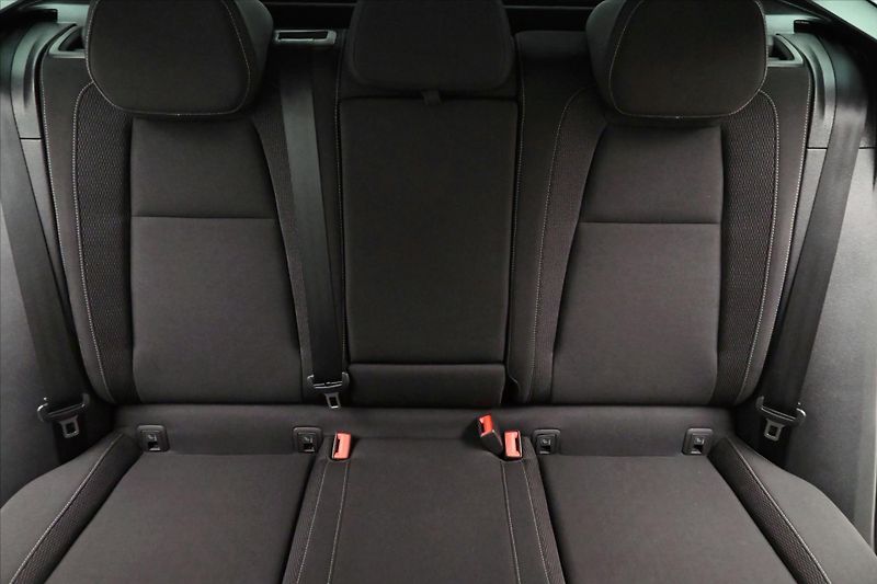 Škoda Karoq 2,0 TDI 85kW DSG TAŽNÉ Záruka - fotka 28 z 32