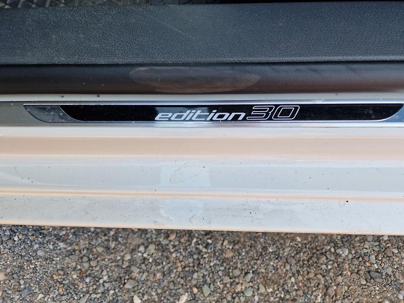 Volkswagen Caddy 1,6TDI EDITION 30 TAŽNÉ  - fotka 17 z 20