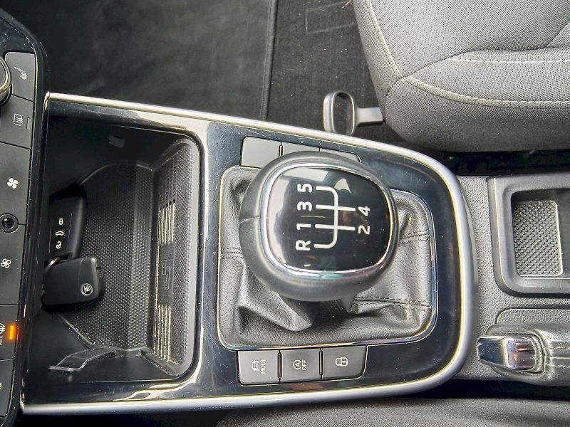 Škoda Fabia (2024) TOP SELEC TS 70/1.0 M5F - fotka 18 z 28