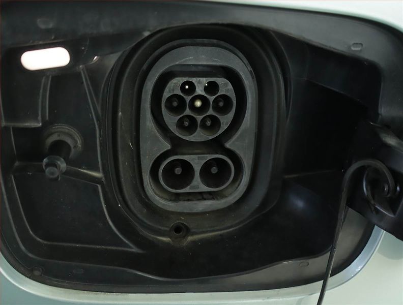Škoda Enyaq (2024) iV 80 (82 kWh), SoH 98% - fotka 17 z 18
