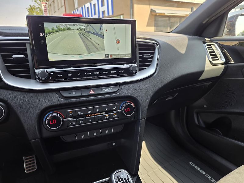 Kia XCeed 1.5-NAVI-KAMERA-V ZÁRUCE - fotka 23 z 24