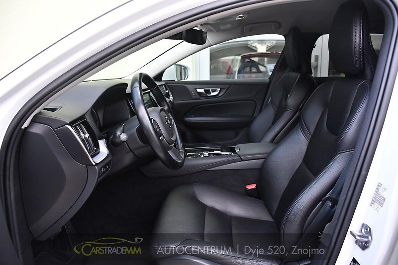 Volvo V60 2,0 T6 186kW PHEV TWIN ENGINE - fotka 10 z 51