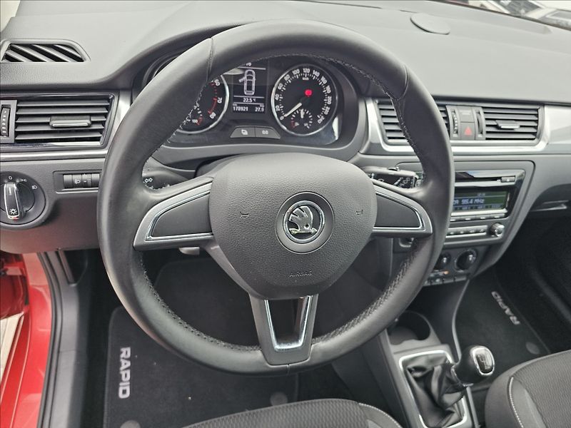 Škoda Rapid 1,2 TSi 63KW Ambition KLIMA AL - fotka 12 z 37