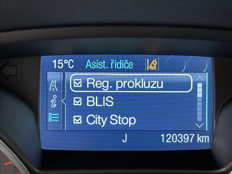 Ford Kuga 2,0 TDCi 120kW 4x4,Individual - fotka 24 z 41