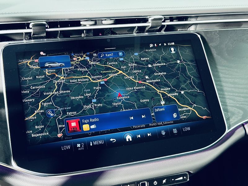 Mercedes-Benz Třídy E (2025) 220d*AMG*360*REZERVACE* - fotka 25 z 37