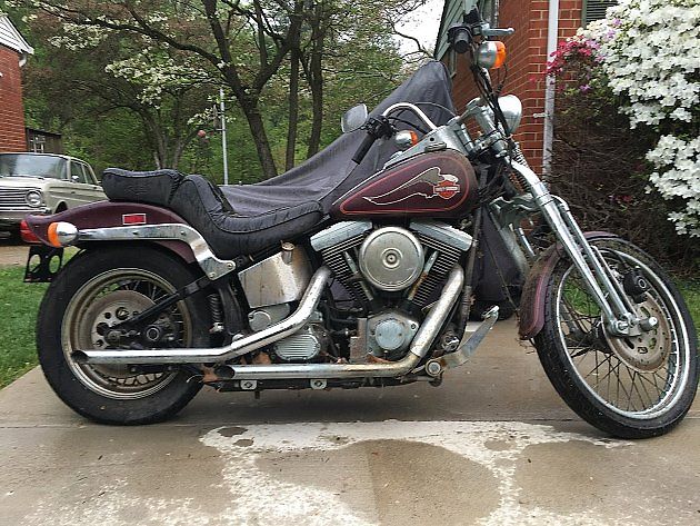 Motocykl Harley Davidson Springer Softail z roku 1989., zdroj: Wikimedia Commons, bluescast, CC BY 2.0