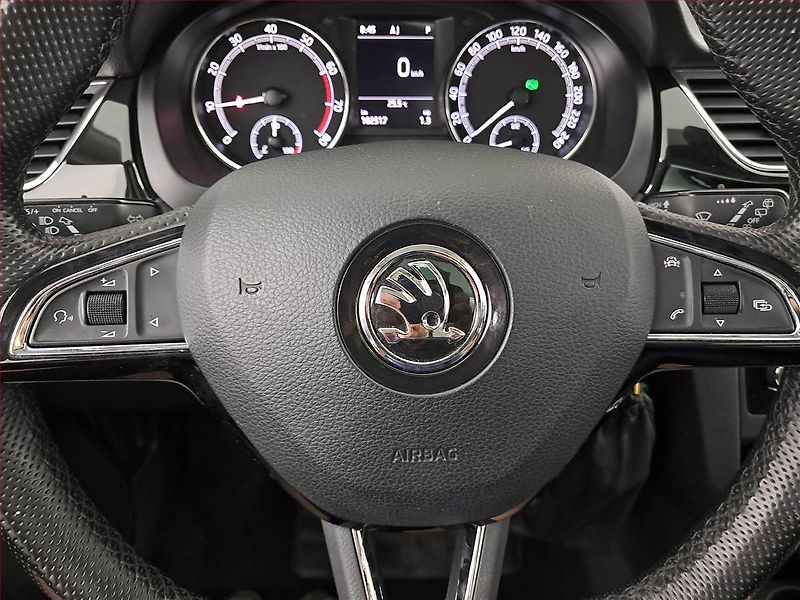Škoda Rapid (2018) Spaceback 1.0 TSI, Automat - fotka 18 z 20