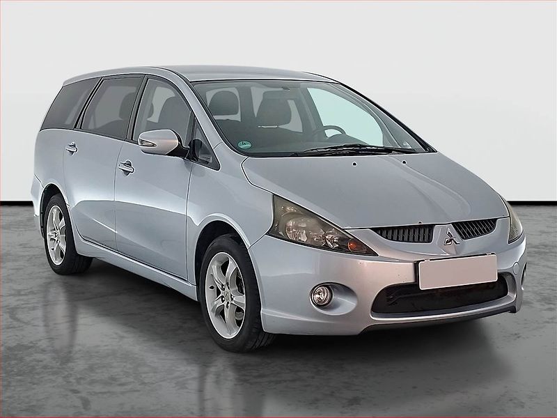 Mitsubishi Grandis (2005) 2.4, 6 míst, po STK, Tažné - fotka 1 z 17