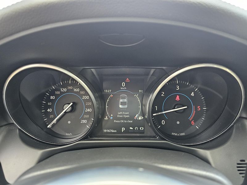Jaguar XF (2019) 2.0 25D 177kW 2019,VÝHŘEV,KŮŽE - fotka 23 z 50