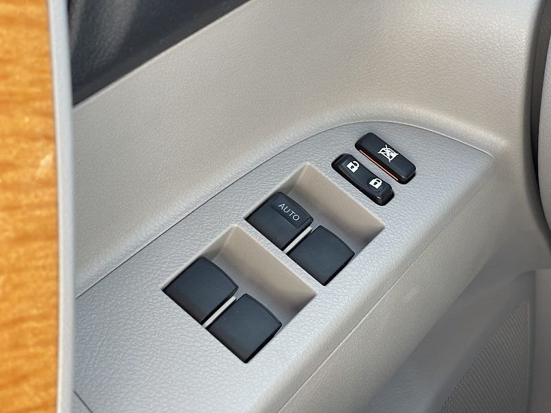 Toyota Highlander 3.3HSD, nová HSD baterie!! - fotka 28 z 33