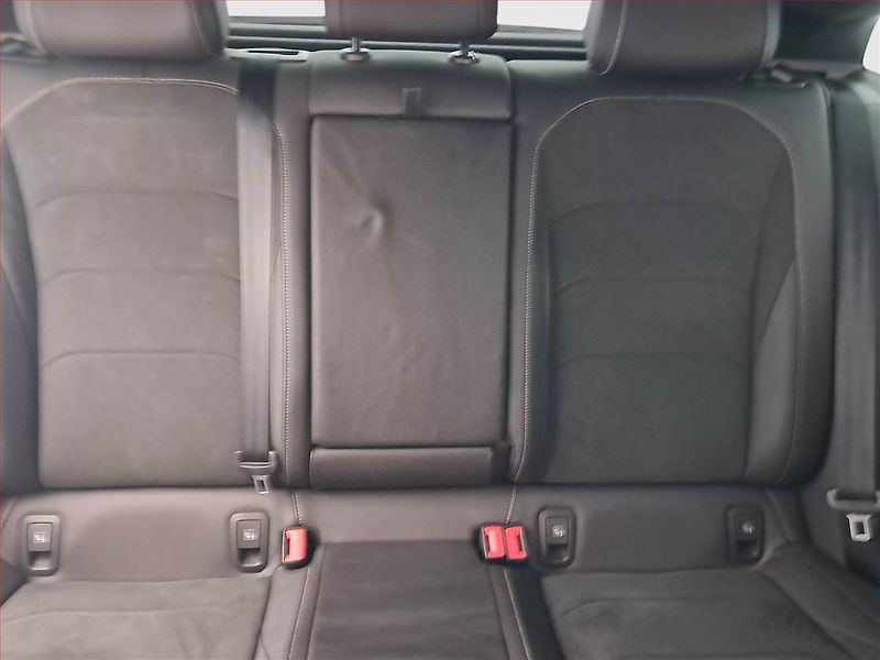 Volkswagen Arteon (2023) R-line 2.0 TDI - fotka 10 z 18