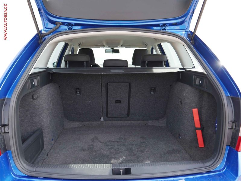 Škoda Octavia (2014) 1.6 TDi, ČR, LED - fotka 7 z 16