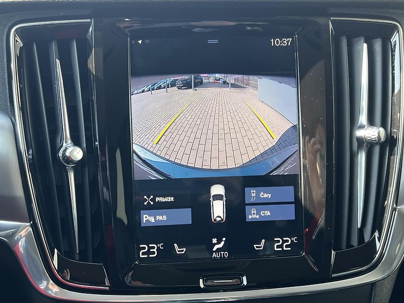 Volvo V90 (2019) 2.0d*173Kw*CrossCountry*4x4*AT - fotka 26 z 43