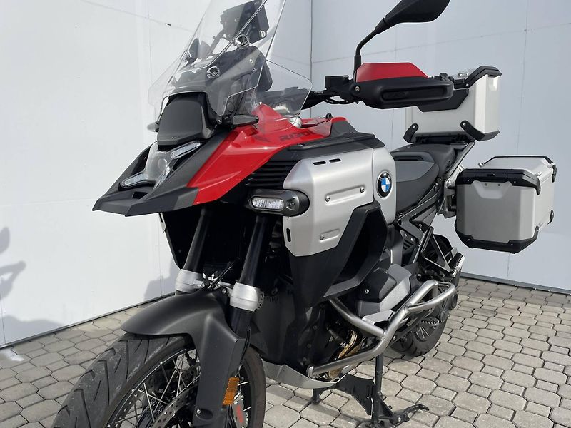 BMW (2026) R 1300 GS Adventure - fotka 10 z 16