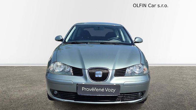 Seat Ibiza 1,4 16V 55 kW - fotka 4 z 17
