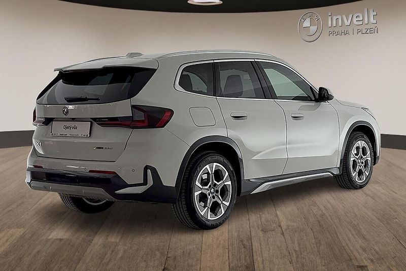 BMW X1 xDrive30e - fotka 3 z 13
