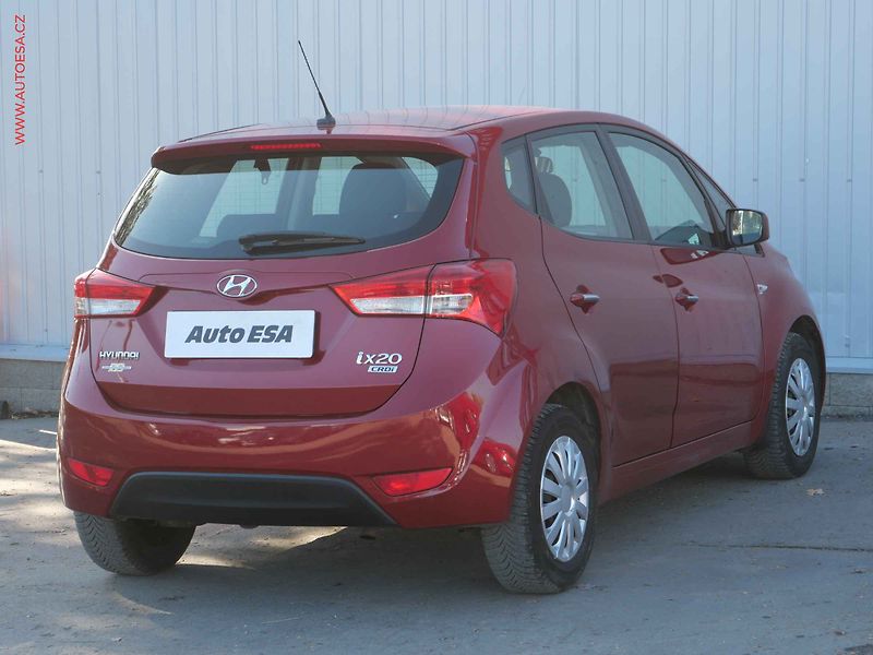 Hyundai ix20 (2012) 1.4CRDi, Klima - fotka 4 z 14