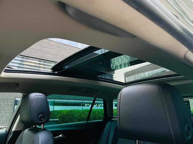 Opel Insignia 2.0CDTi KAMERA SERVISKA TAŽNÉ - fotka 51 z 55