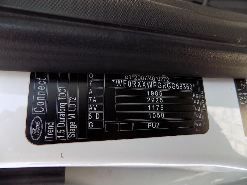 Ford Transit Connect 1,5 TDCI 88 KW KLIMA ČR!!! - fotka 37 z 44
