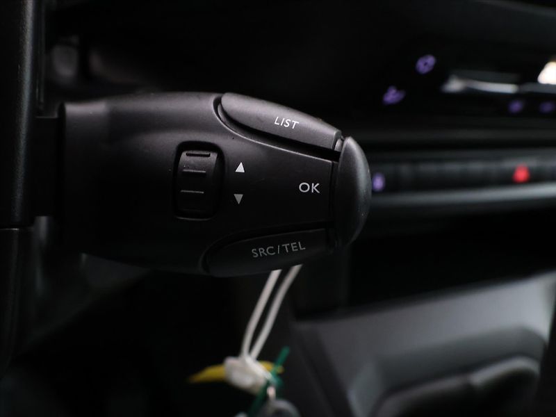Citroën SpaceTourer 2,0 HDI 110kW Shine 8-Míst - fotka 21 z 32
