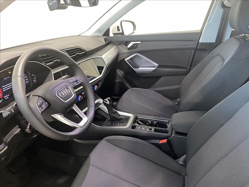 Audi Q3 1,5 35 TFSI S tronic - fotka 5 z 24