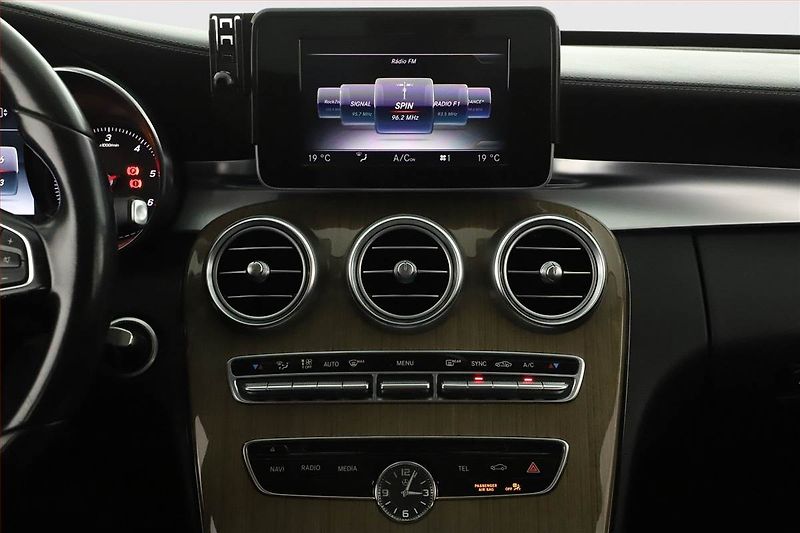 Mercedes-Benz Třídy C (2014) C 220 BlueTEC, Automat, Kůže - fotka 9 z 21