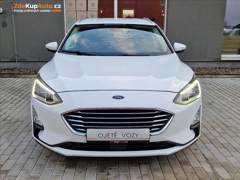 Ford Focus 1.5TDCi 88kW Titanium,ČR,1.Maj - fotka 4 z 48