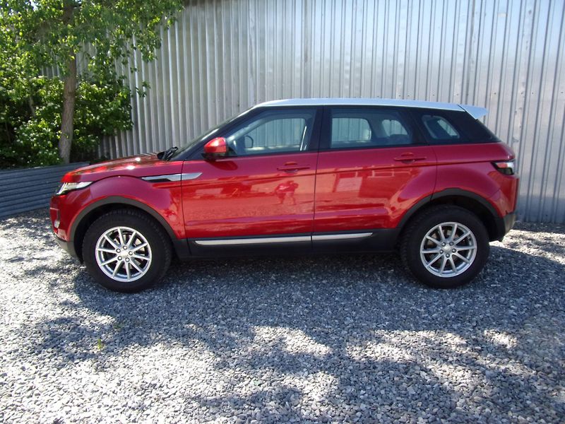 Land Rover Range Rover Evoque (2014) 2.2D 4X4 110kW NÁJEZD 140 000 - fotka 8 z 21