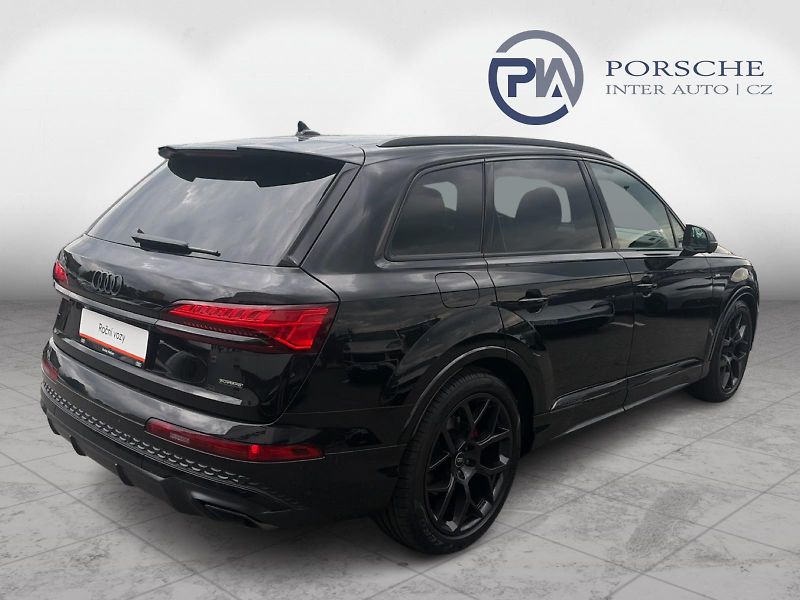 Audi Q7 3.0TDi Sline quattro - fotka 2 z 20