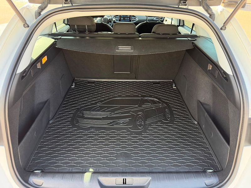 Peugeot 308 SW ACTIVE PACK 1.2PT 130 MAN6 - fotka 7 z 28