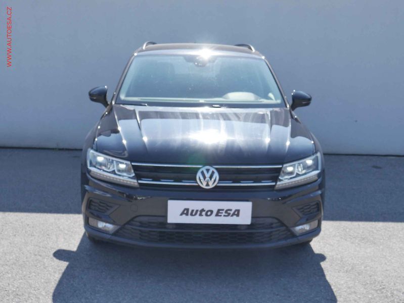 Volkswagen Tiguan (2018) 1.4 TSi, LED, navi, AC - fotka 2 z 15