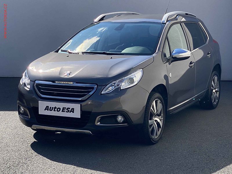 Peugeot 2008 (2015) 1.2PT, Crossway - fotka 3 z 17