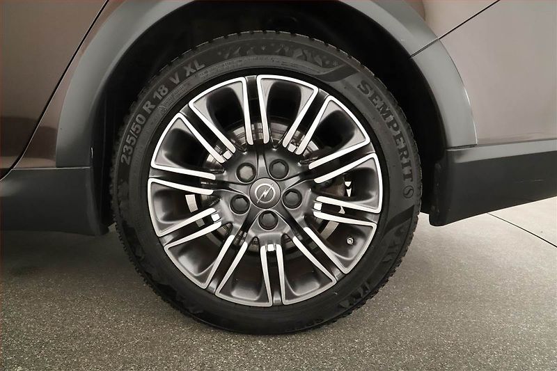 Opel Insignia (2016) 2.0 CDTI, 4X4, Automat - fotka 12 z 15