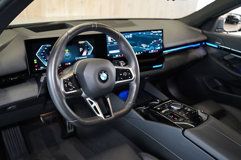 BMW Řada 5 540d xDrive, M Pro, Ventilace - fotka 18 z 46