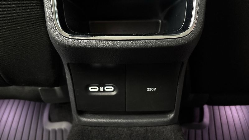 Škoda Octavia 2.0 TDI DSG Style - fotka 21 z 27