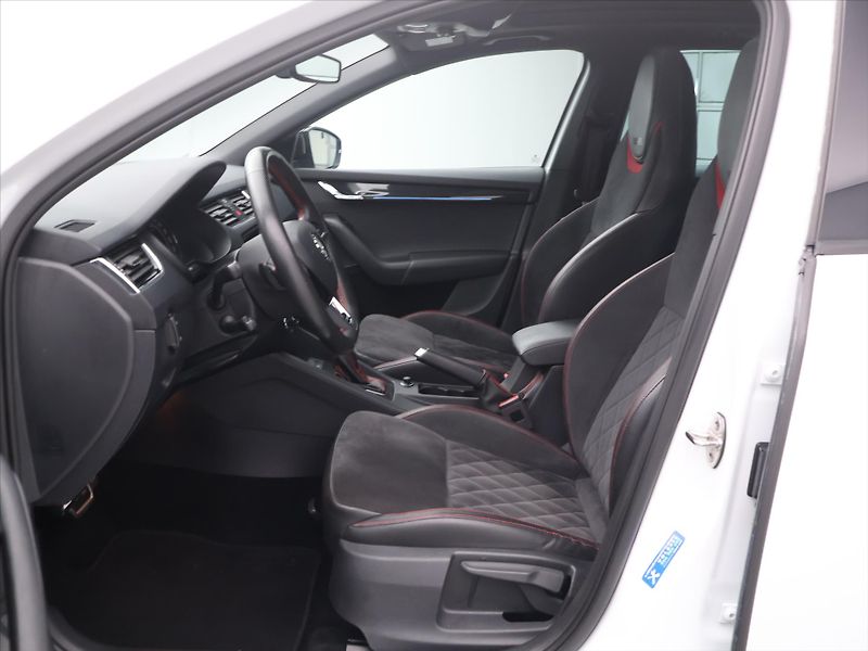Škoda Octavia RS 2,0 TSI 169kW DSG 1.Maj. - fotka 11 z 33