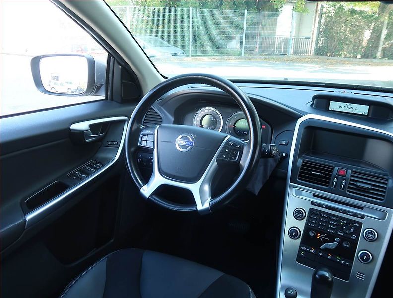 Volvo XC60 (2011) D3, Automat, Serv.kniha - fotka 7 z 22