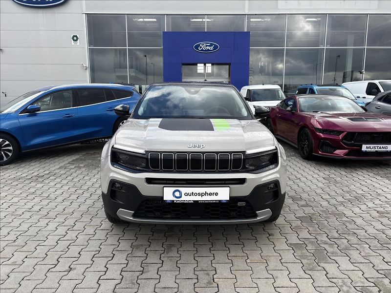 Jeep Avenger 1,2 Turbo e-hybrid Summit - fotka 8 z 42