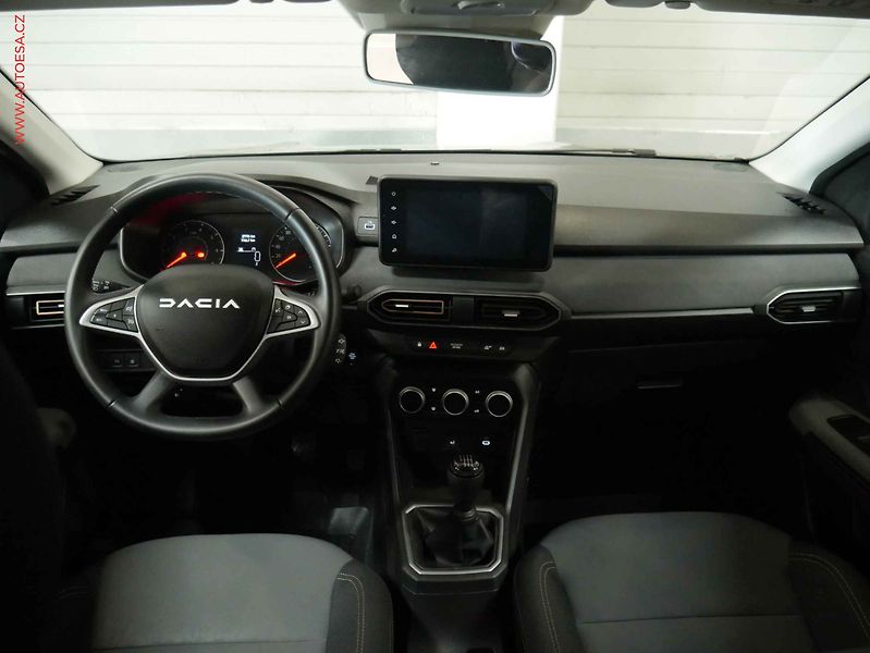 Dacia Jogger (2025) 1.0 TCe, 1.maj,ČR, AC, LED - fotka 8 z 21