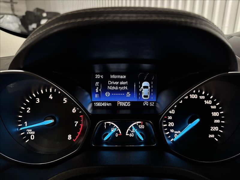 Ford Kuga 1.5EB 129kW AWD VIGNALE 2XALU - fotka 19 z 45