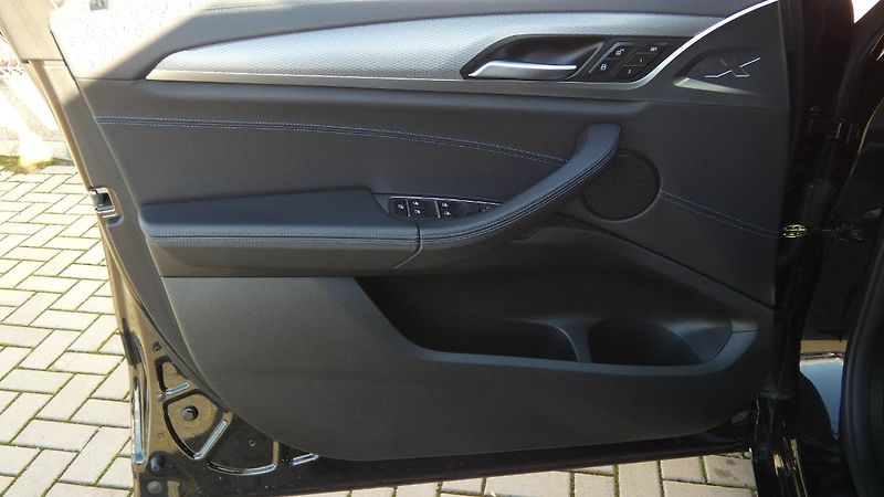 BMW X3 xDrive M40i - fotka 8 z 23