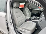 Audi A4 2,0 TDi KLIMA / rezervace - náhled 17