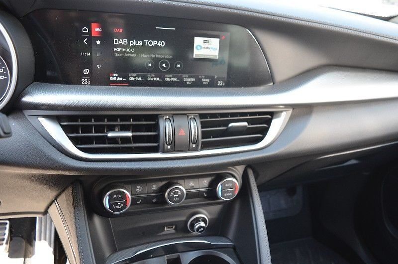 Alfa Romeo Stelvio - fotka 8 z 16