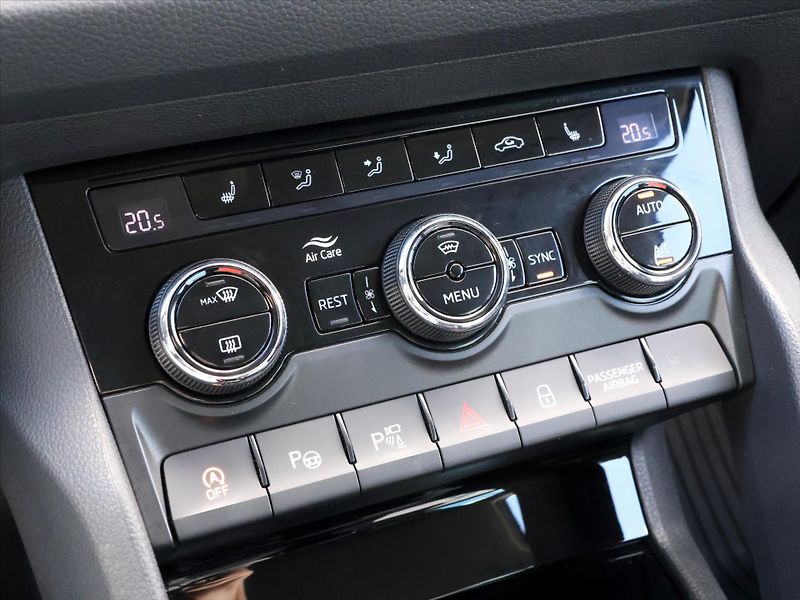 Škoda Kodiaq 2,0 TDI 147kW DSG Scout 4x4 CZ - fotka 25 z 35