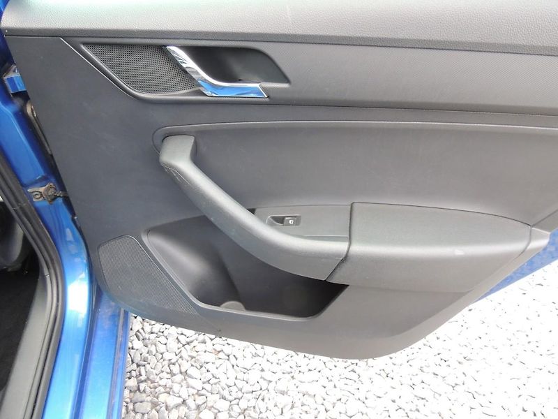 Škoda Rapid (2014) 1.2TSi,77kw,dobrá výbava - fotka 29 z 40