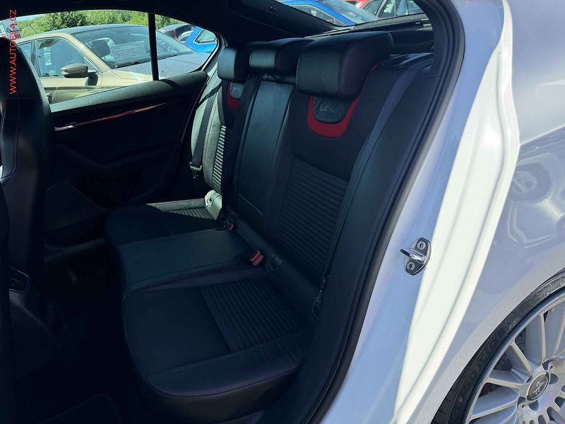 Škoda Octavia (2015) 2.0TSi, RS - fotka 10 z 19