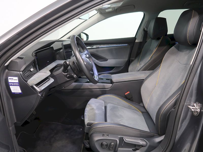 Škoda Superb (2024) SELECTION 2.0TDI 110KW DSG - fotka 13 z 43