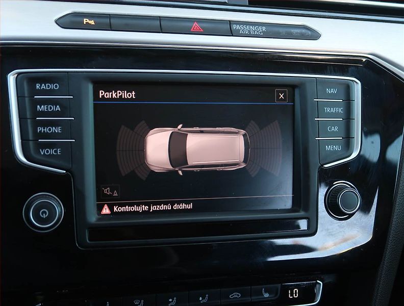 Volkswagen Passat (2016) Highline 2.0 TDI 4Motion, 4X4 - fotka 20 z 20
