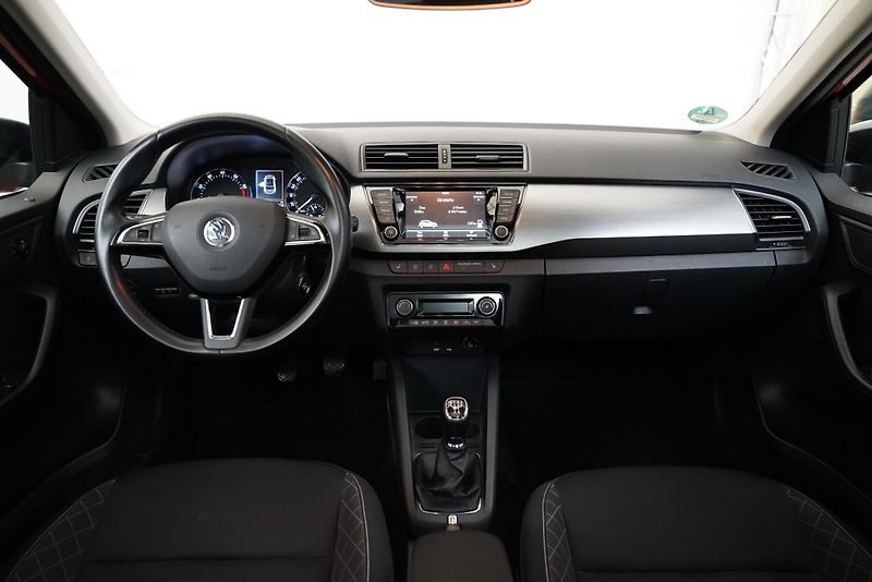 Škoda Fabia - fotka 5 z 28